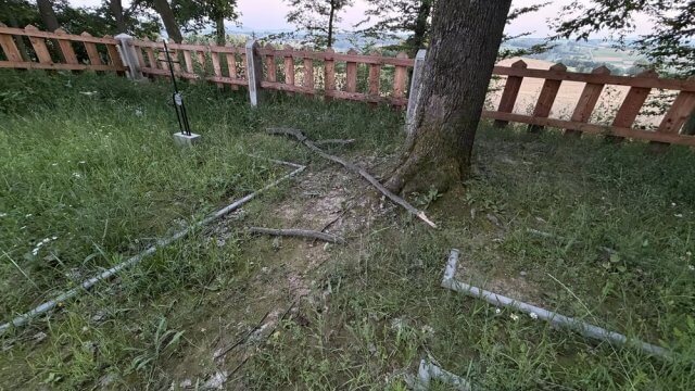 Cmentarz wojenny nr 111 w Racławicach 6 miesięcy po generalnym "remoncie".