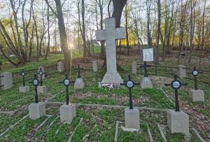 Cmentarz wojenny nr 148 w Chojniku