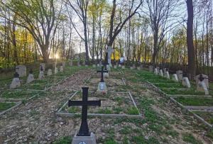 Cmentarz wojenny nr 148 w Chojniku