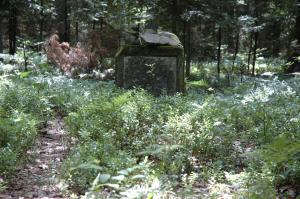 Pawlikowice cmentarz wojenny