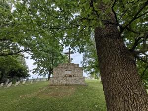 Cmentarz wojenny nr 163 Tuchów wzgórze Furmaniec